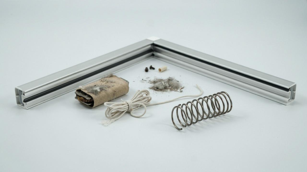 Common internal cordless blind mechanism issues inside the headrail.